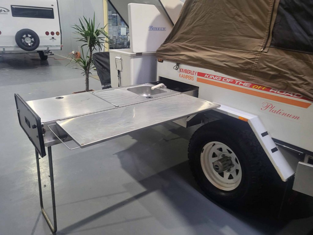 Donehues_Leisure_Used_Kimberly_King_of_the_road_Camper_Mt-Gambier_22026M-13-1024x768